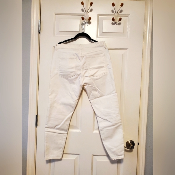 Banana Republic skinny white jeans - Picture 2 of 2